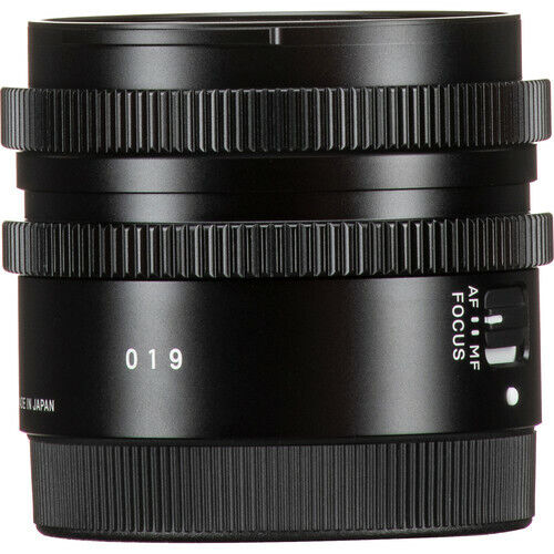 Sigma 45mm f/2.8 DG DN Contemporary Lens (Sony E) Package