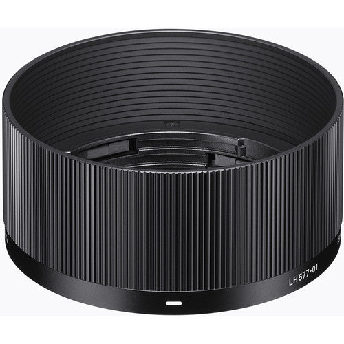 Sigma 45mm f/2.8 DG DN Contemporary Lens (Leica L) Package