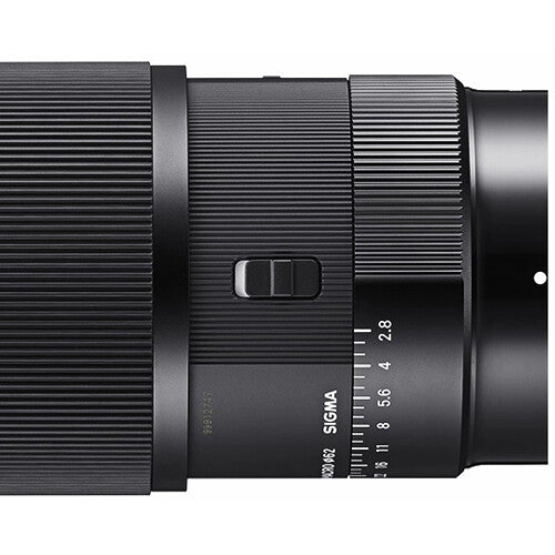 Sigma 105mm f/2.8 DG DN Macro Art Lens (L-Mount) Package