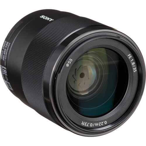 Sony FE 35mm f/1.8 Lens (Sony E) Package