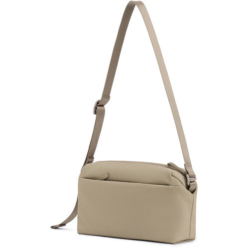Urth Dolomite 5.1L Camera Sling (Sand)