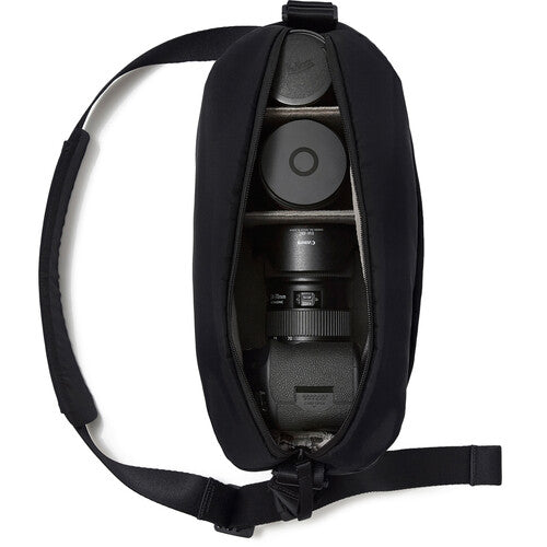 Urth Dolomite 8L Camera Sling (Onyx)
