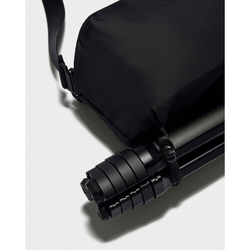 Urth Dolomite 8L Camera Sling (Onyx)