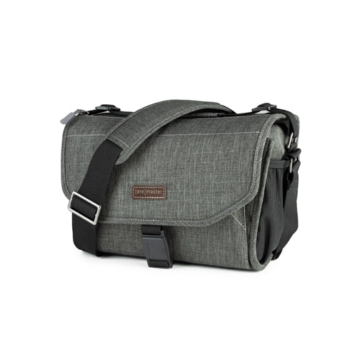 Canon EOS R100 Mirrorless Camera Package