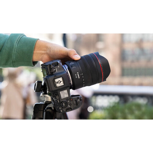 Canon RF 10-20mm f/4 L IS STM Lens (Canon RF) Package
