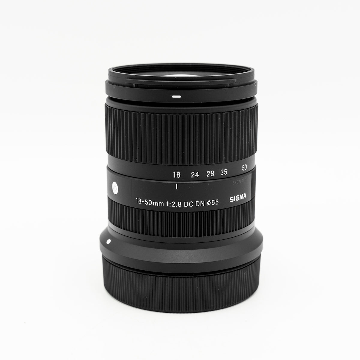 Sigma 18-50mm f/2.8 DC DN Contemporary Lens (Canon RF) Package