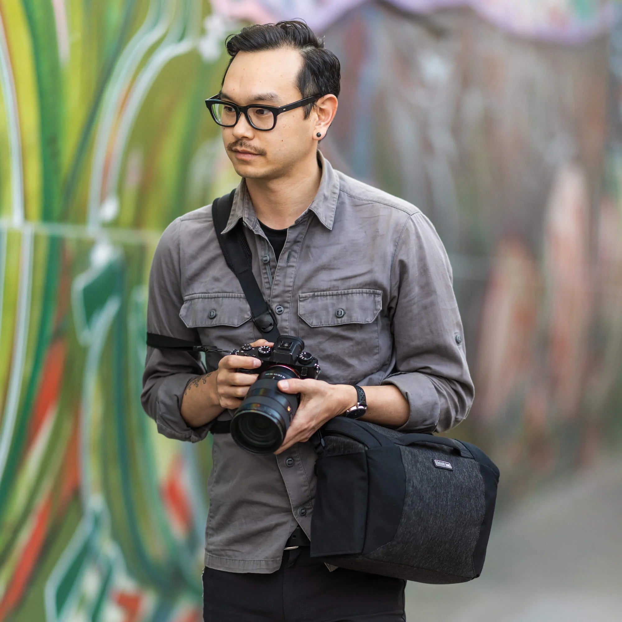 ThinkTank SpeedTopCrossbody 10 - Graphite