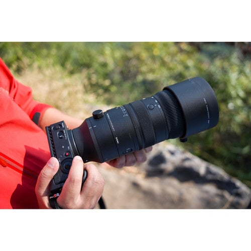 Sigma 70-200mm f/2.8 DG DN OS Sports Lens (Sony E) Package