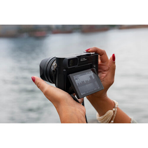 Leica Q3 Digital Camera