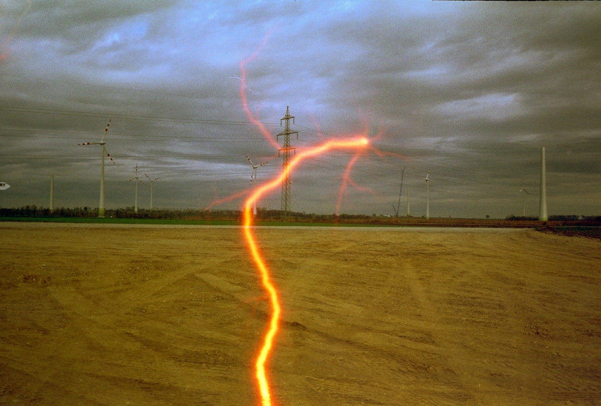 Revolog Tesla II Color 35mm Film - ISO 200